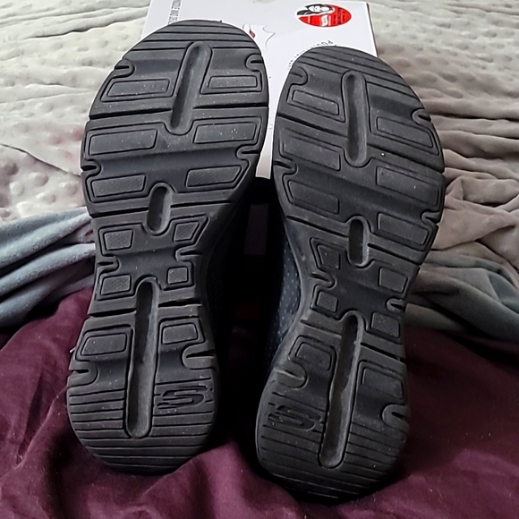 Skechers Archfit Black Woman's Size 6.5 Athletic Shoes - Picture 7 of 11